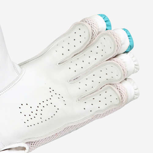 Pro 4.0 Aura Batting Gloves