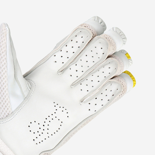 Beast Pro 4.0 Batting Gloves