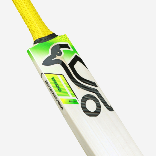 Kahuna Pro 3.0 EW Junior Cricket Bat