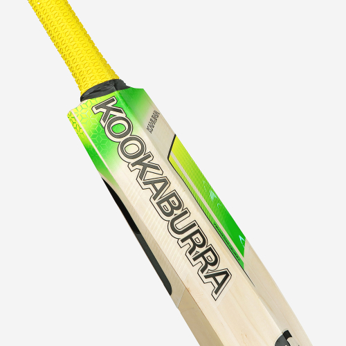 Kahuna Pro 5.0 EW Junior Cricket Bat
