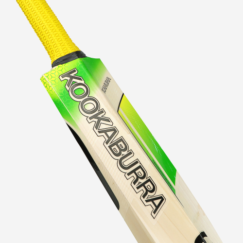 Kahuna Pro Players EW Junior Cricket Bat